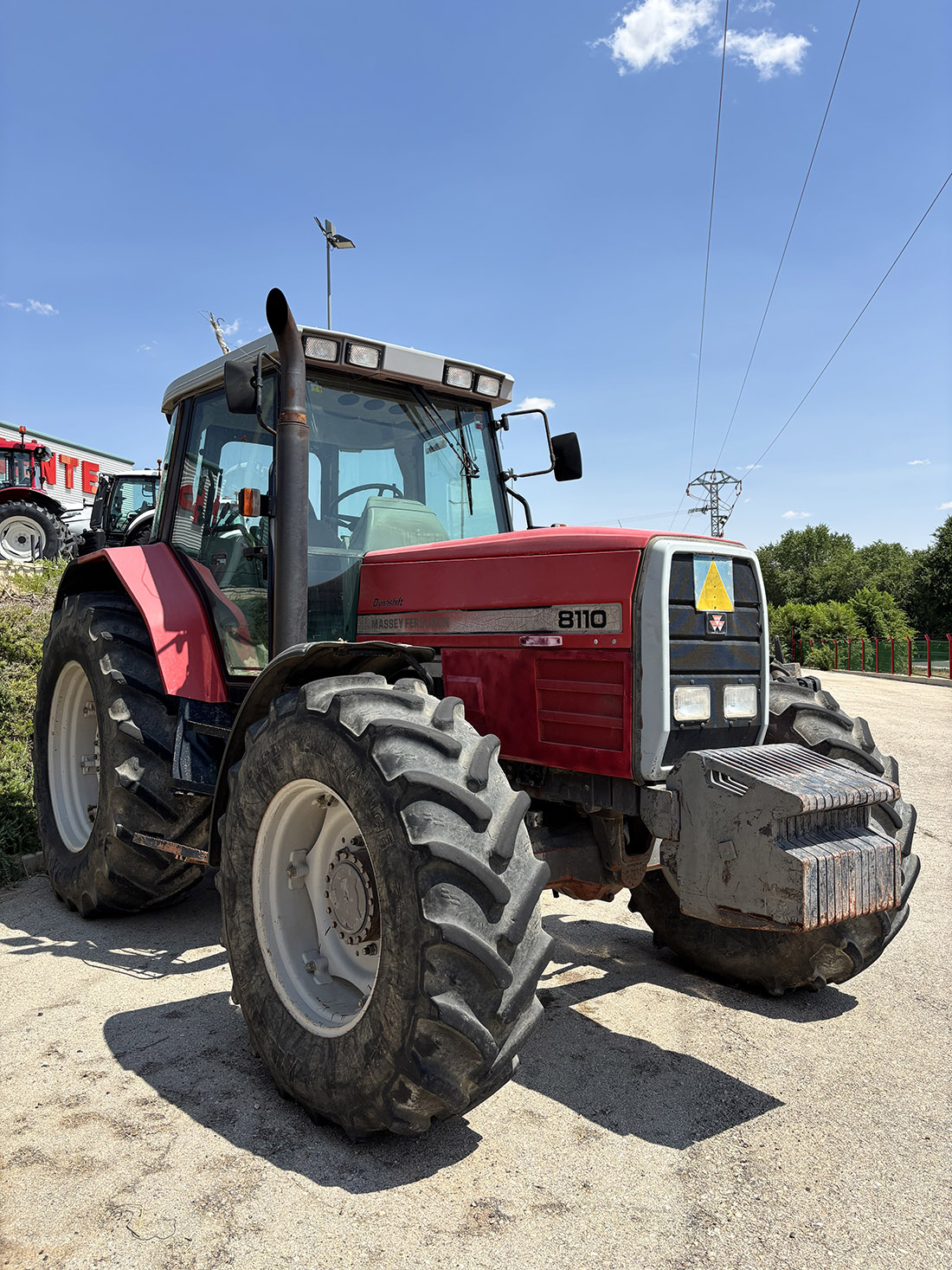 Tractor Massey Ferguson 8110